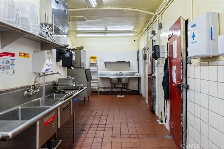 831 Van Ness Avenue, Fresno, California 93721