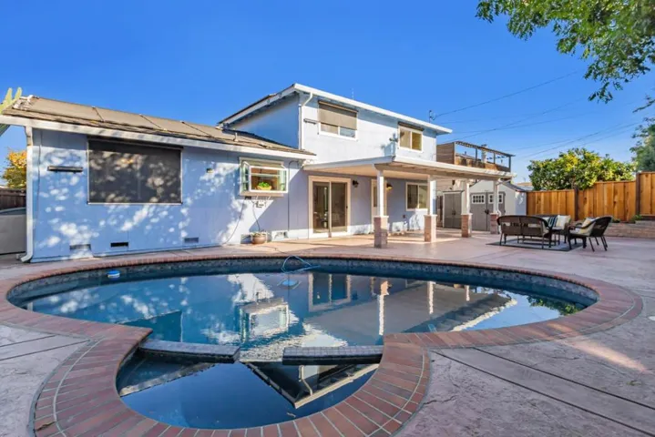 1582 Inverness Circle, San Jose, California 95124