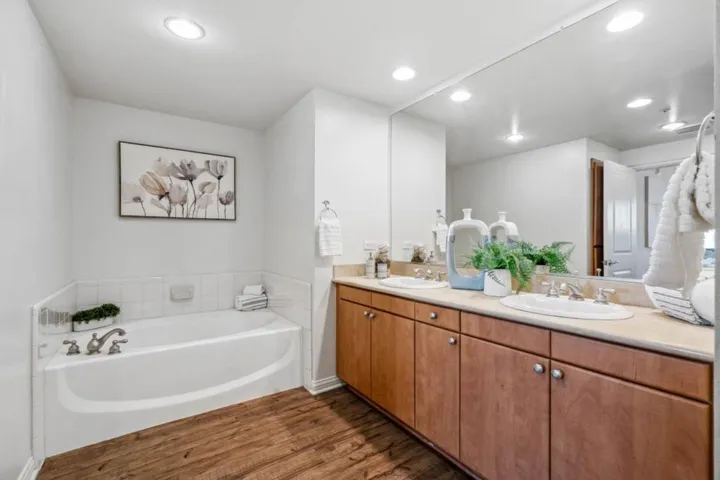 46 W Julian Street 508, San Jose, California 95110