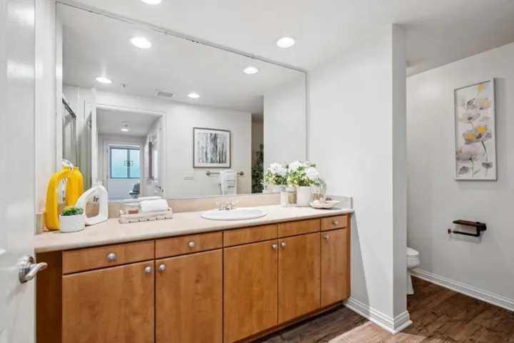 46 W Julian Street 508, San Jose, California 95110