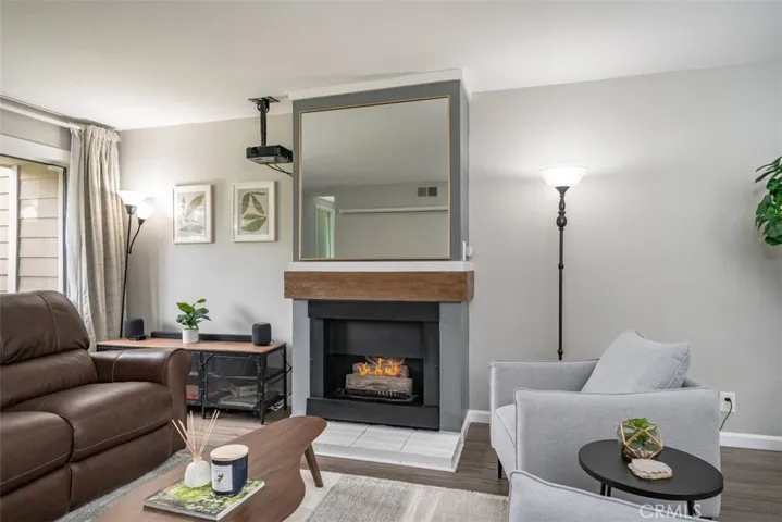 19 Latitude Court 14, Newport Beach, California 92663