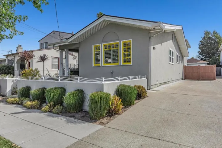 1788 Pearl Street, Alameda, California 94501