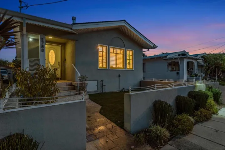1788 Pearl Street, Alameda, California 94501