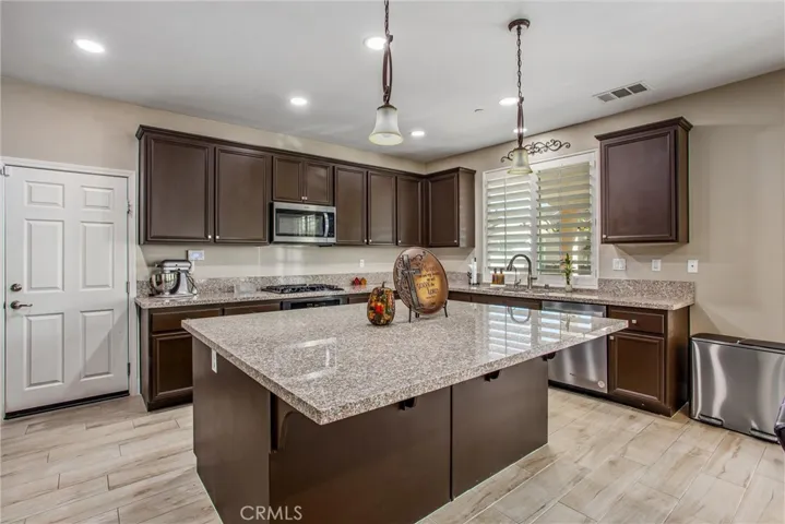 1708 Harrison Lane, Redlands, California 92374