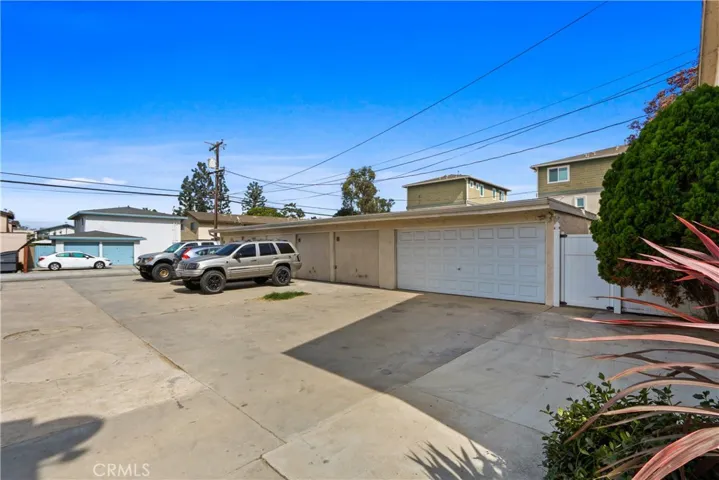 3671 Howard Avenue, Los Alamitos, California 90720