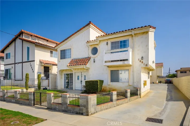 16812 S Dalton Avenue, Gardena, California 90247