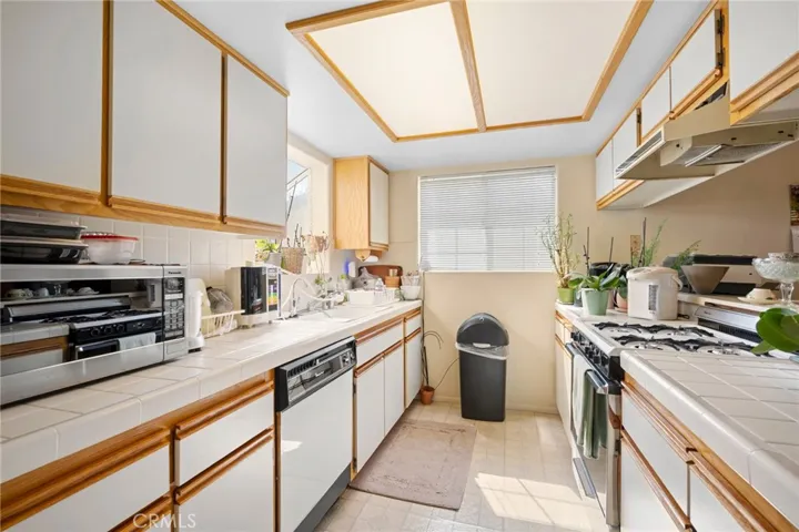 16812 S Dalton Avenue, Gardena, California 90247