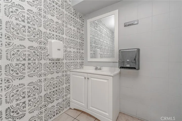 6101 York Boulevard, Los Angeles, California 90042