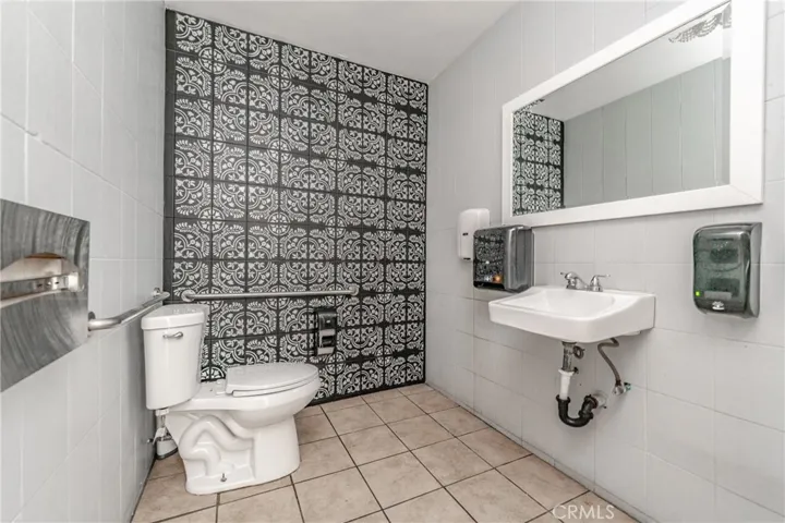 6101 York Boulevard, Los Angeles, California 90042