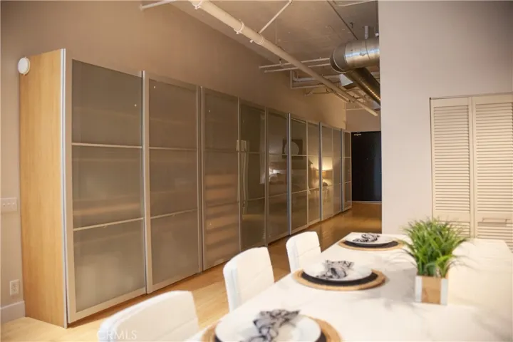 530 Molino Street 102, Los Angeles, California 90013