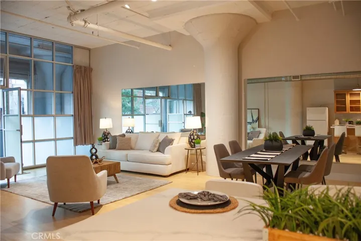 530 Molino Street 102, Los Angeles, California 90013