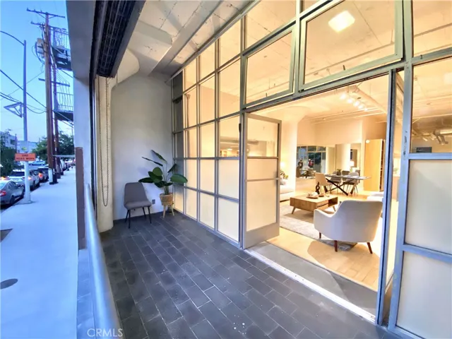 530 Molino Street 102, Los Angeles, California 90013