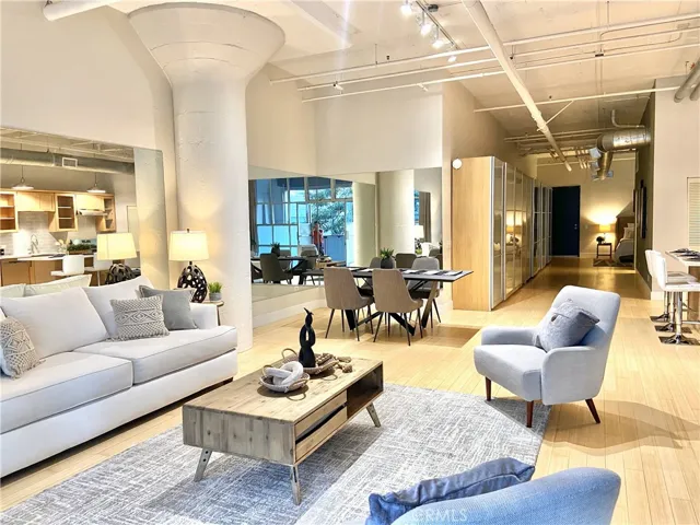 530 Molino Street 102, Los Angeles, California 90013