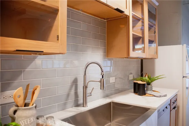 530 Molino Street 102, Los Angeles, California 90013