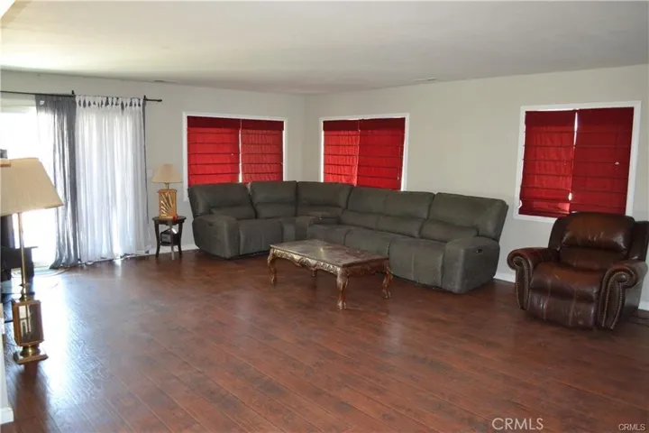 9835 Midway Avenue, Lucerne Valley, California 92356