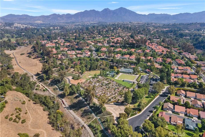 24631 Via San Fernando, Mission Viejo, California 92692