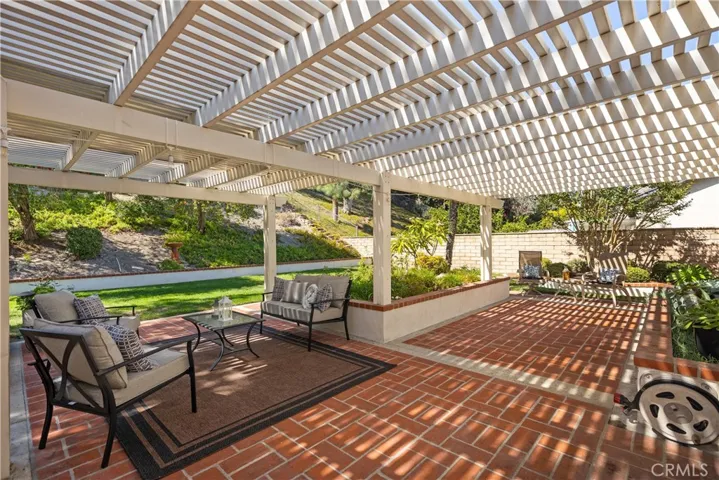 24631 Via San Fernando, Mission Viejo, California 92692