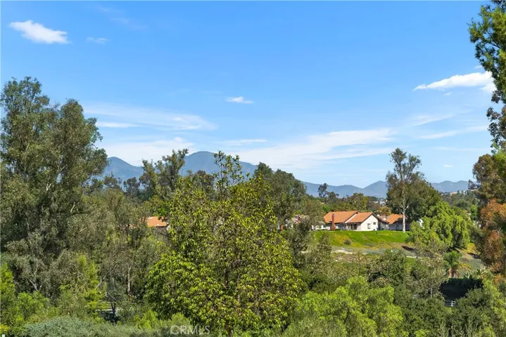 24631 Via San Fernando, Mission Viejo, California 92692