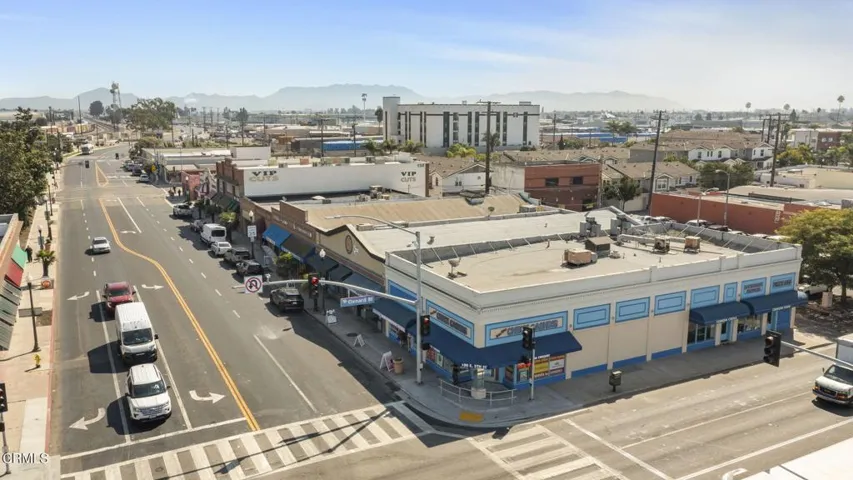 26-web-or-mls-UpmarketMedia-106E5-aer-67