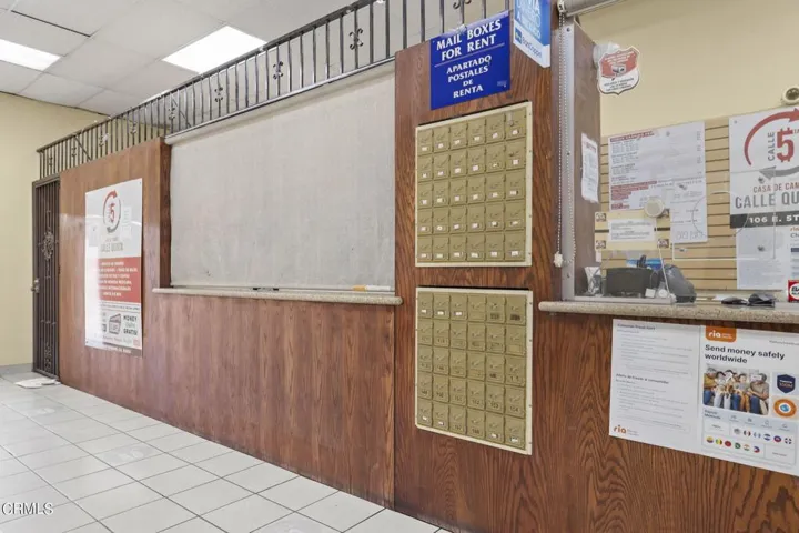 9-web-or-mls-UpmarketMedia-106E5-9