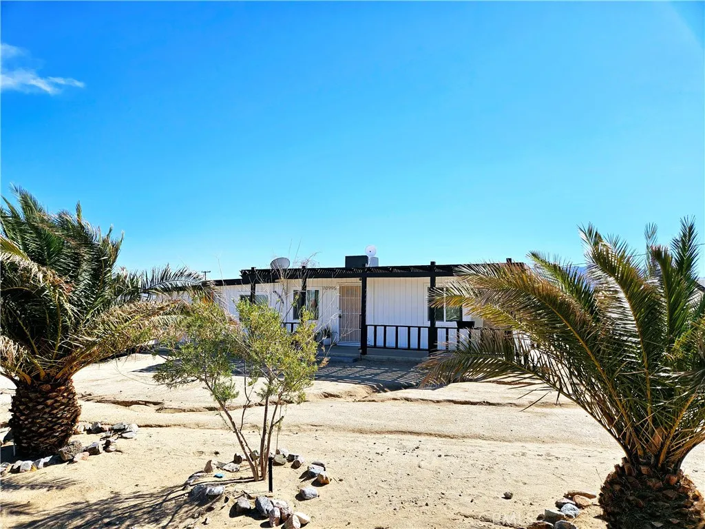 70995 Indian Trail, 29 Palms, California 92277 home-pic-12