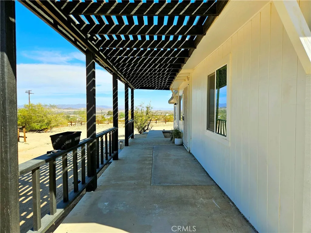 70995 Indian Trail, 29 Palms, California 92277 home-pic-2