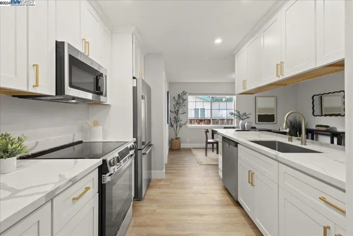 33141 Basswood Ave, Union City, California 94587