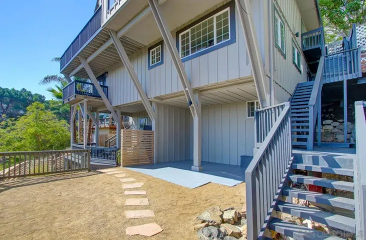 4327 Valle Dr., La Mesa, California 91941
