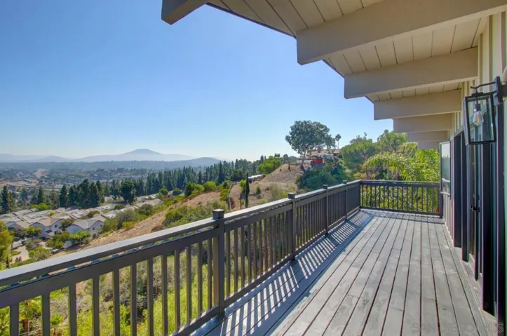 4327 Valle Dr., La Mesa, California 91941