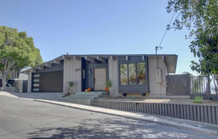 4327 Valle Dr., La Mesa, California 91941