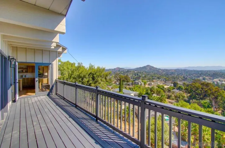 4327 Valle Dr., La Mesa, California 91941
