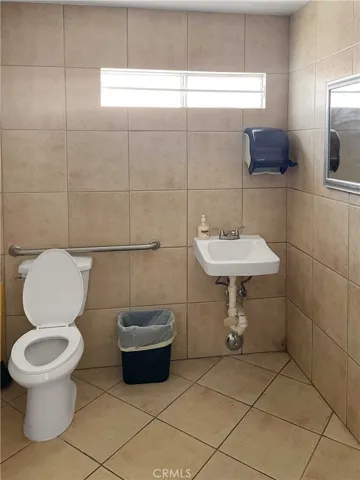 44030 10th Street W, Lancaster, California 93534