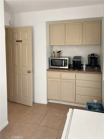 44030 10th Street W, Lancaster, California 93534