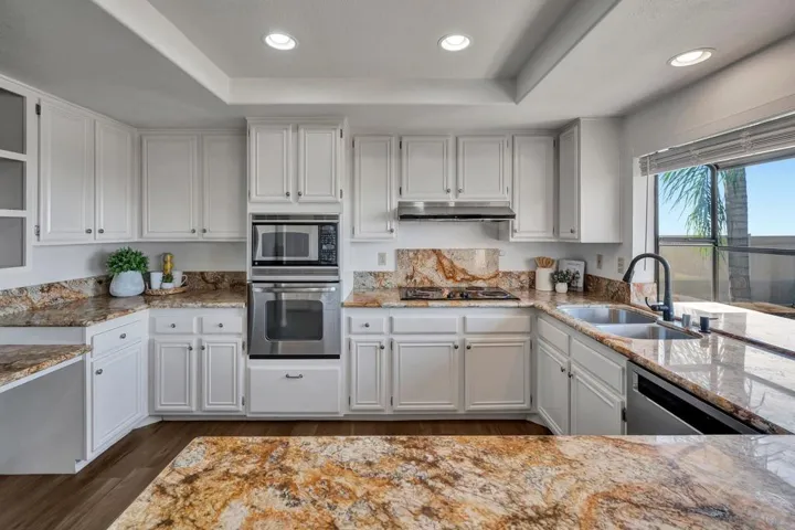 14348 Marianopolis Way, San Diego, California 92129