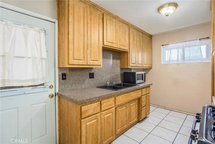 74644 Leslie Avenue, Palm Desert, California 92260