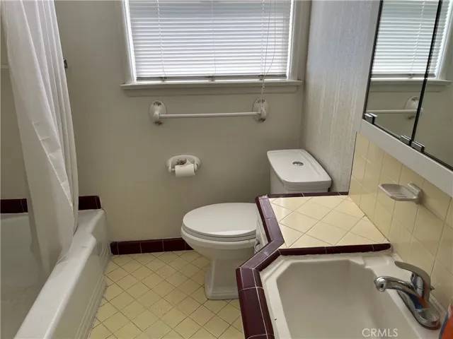 11523 Norlain Avenue, Downey, California 90241