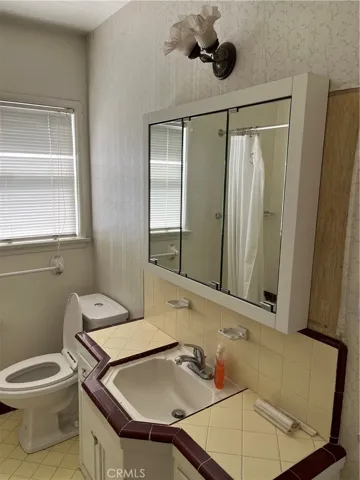 11523 Norlain Avenue, Downey, California 90241