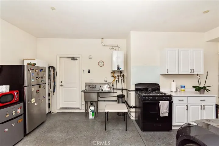 1448 W 11th Street, Pomona, California 91766
