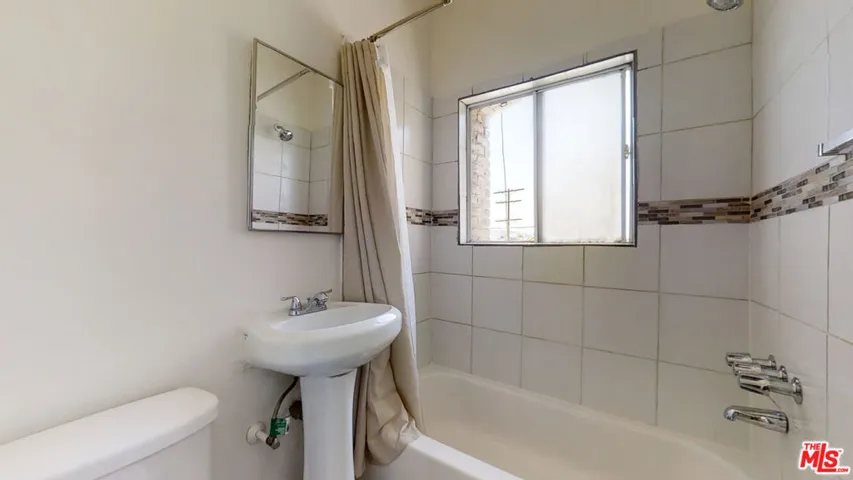 738 New Hampshire Avenue 308, Los Angeles, California 90005