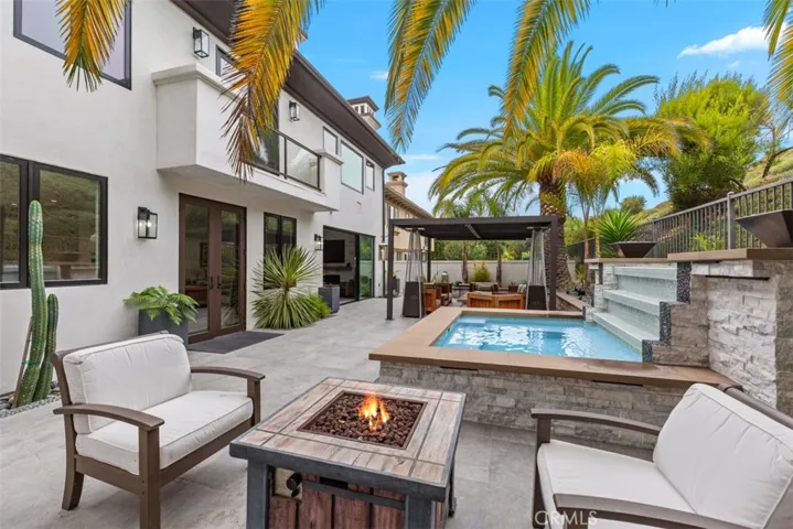 12 Via Monarca Street, Dana Point, California 92629