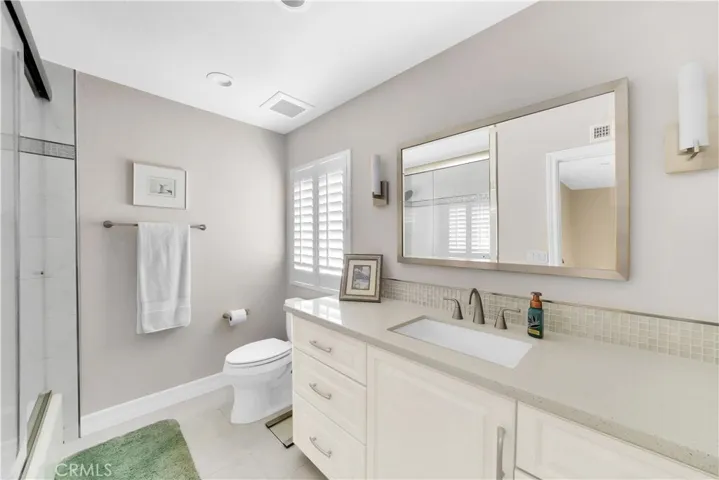 Upstairs Guest Bathroom