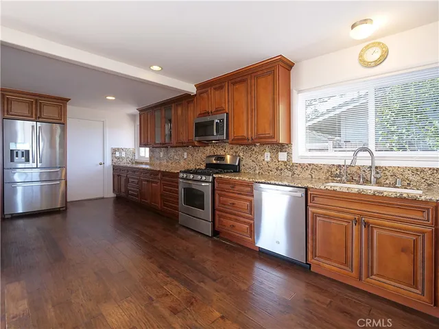 6125 Monero Drive, Rancho Palos Verdes, California 90275