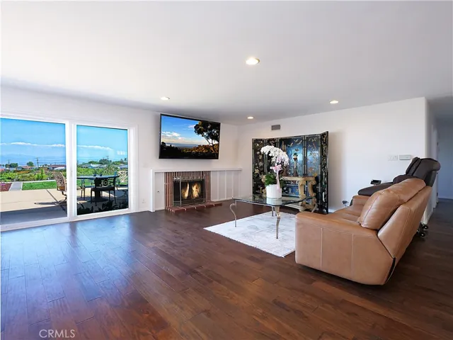 6125 Monero Drive, Rancho Palos Verdes, California 90275