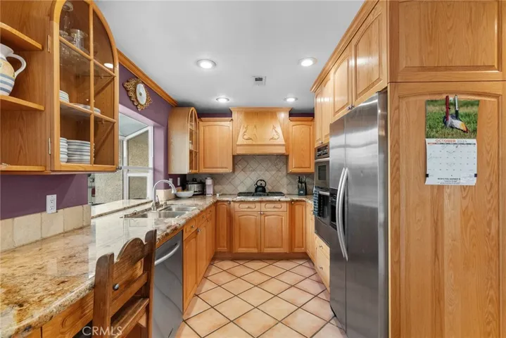 22042 Grovepark Drive, Saugus, California 91350