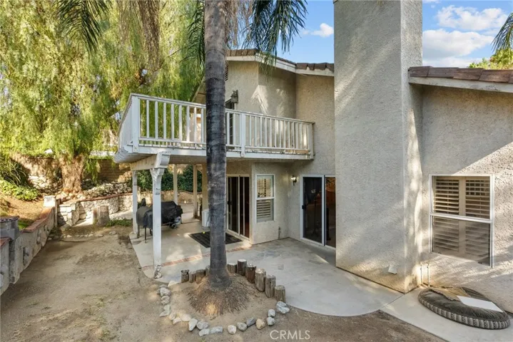 22042 Grovepark Drive, Saugus, California 91350