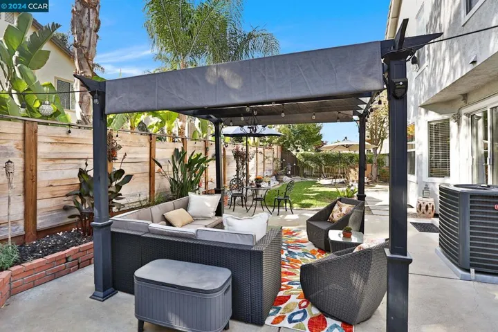 1004 New Holland Ct, Brentwood, California 94513-2510