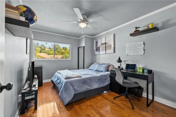 21906 Jeffers Lane, Saugus, California 91350