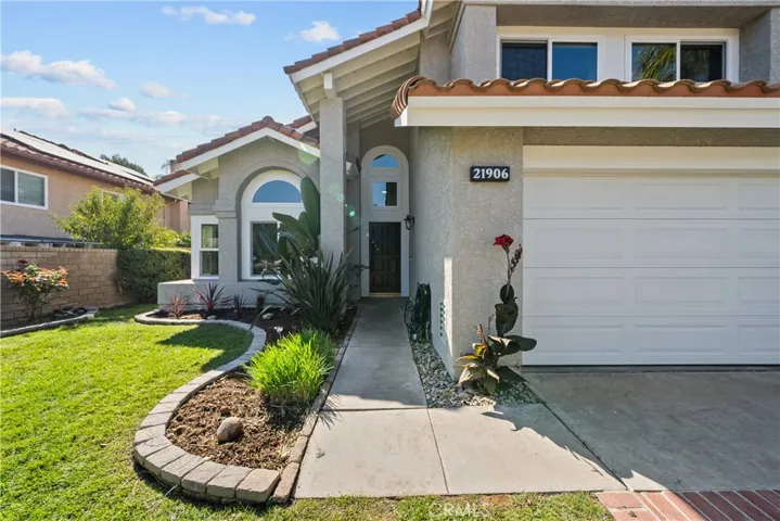21906 Jeffers Lane, Saugus, California 91350