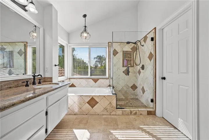21906 Jeffers Lane, Saugus, California 91350