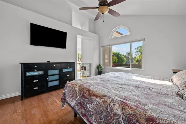 21906 Jeffers Lane, Saugus, California 91350
